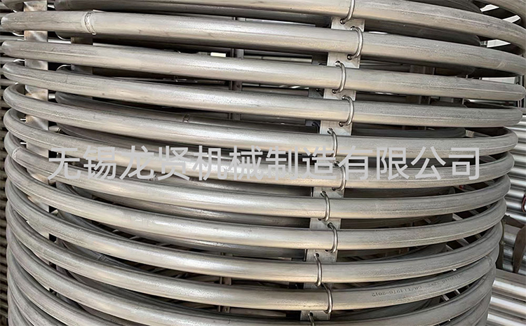 焊接不銹鋼盤管時，如何避免出現(xiàn)氣孔和裂紋？